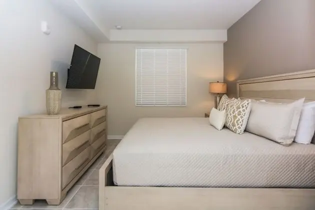 Fabulous Apartment with balcony at Storey Lake 272977 - Oda