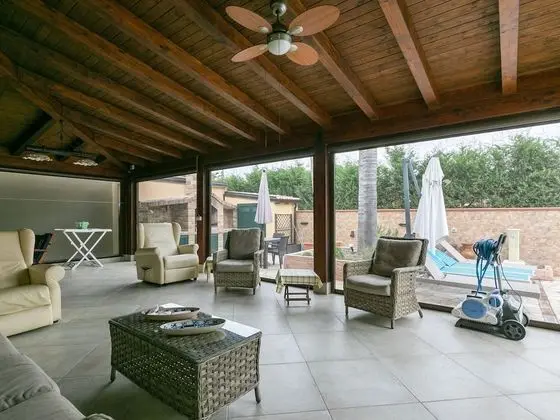 Fabulous Holiday Home in Campofelice di Roccella With Pool