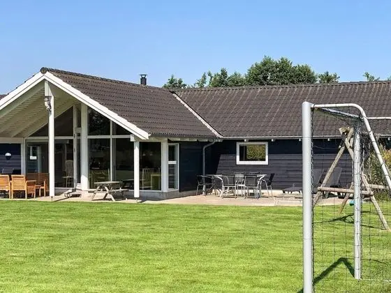 Fabulous Holiday Home in Vaeggerlose With Sauna