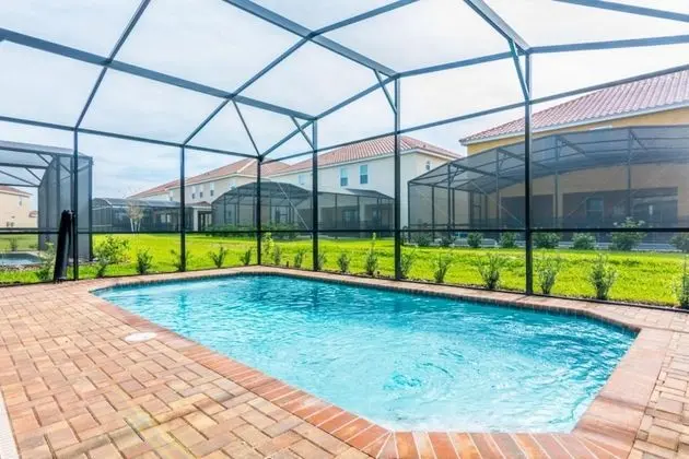 Fabulous Home With Pool at Solterra Resort St5501 - Oda