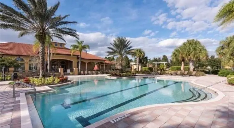 Fabulous Large 6 bed Home With Extended Deck, Private Pool and spa and Conservation View - 469 - Havuz