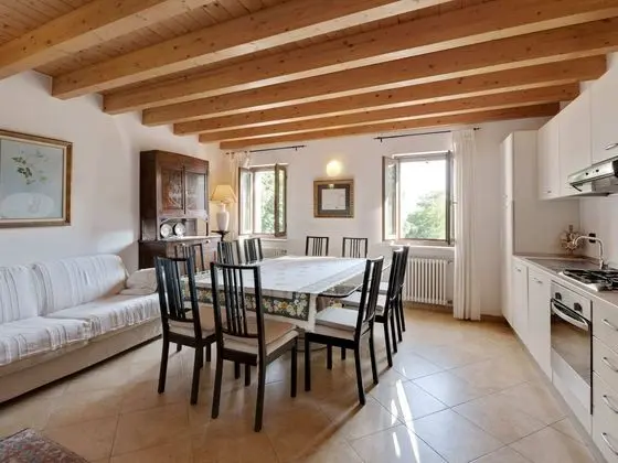 Fabulous Mansion in Pesina Spezie near Lake - Yerinde Yemek