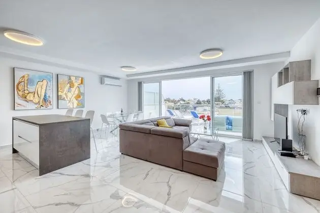 Fabulous Penthouse Close to St George's Bay - Öne Çıkan Resim
