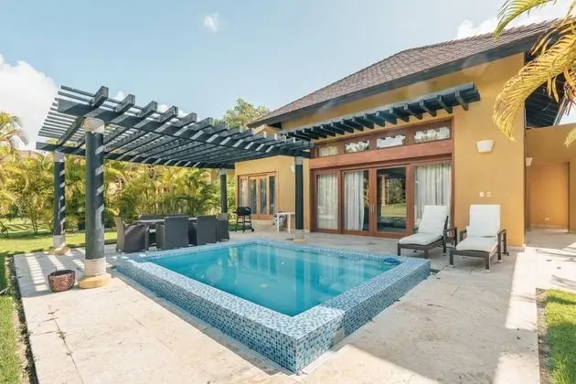 Fabulous Villa With Picuzzi at Green Village B843