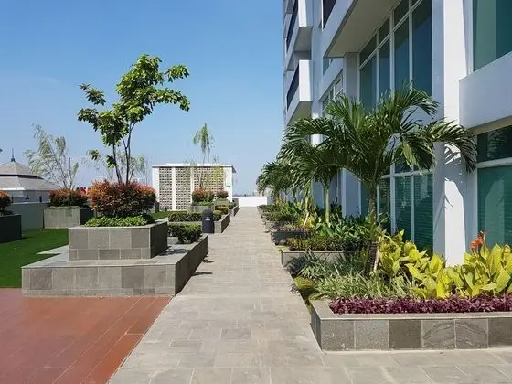 Fabulous Studio Apartment at Tree Park City Cikokol