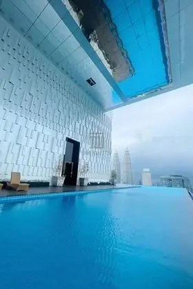 FACE 2 by DM Suites Kuala Lumpur - Havuz