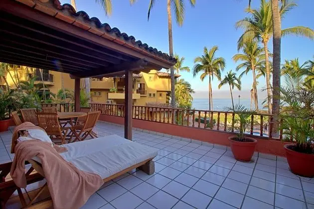 Villa Facing the Beach in a Large Terrace 7 Pools, Tennis Courts, 247 Security - Havuz
