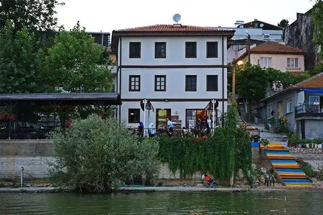 Faik Bey Konağı