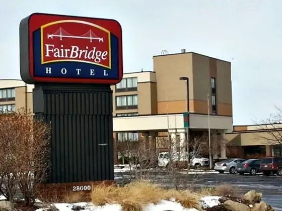 Fairbridge Hotel Cleveland East - 1