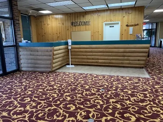 FairBridge Inn Express Hiawatha - Lobi