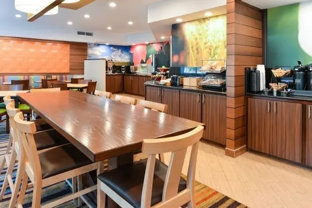 Fairfield Inn by Marriott Jacksonville Orange Park - Yerinde Yemek