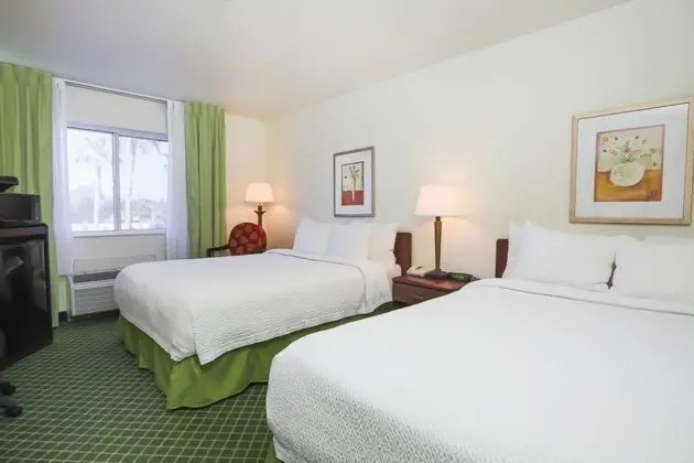 Fairfield Inn by Marriott Visalia Sequoia