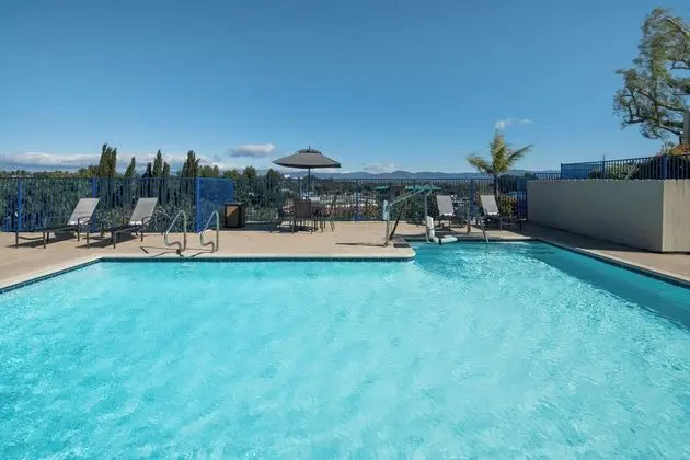 Fairfield Inn Santa Clarita Valencia - Havuz