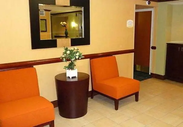 Fairfield Inn Spring Valley Nanuet - Genel