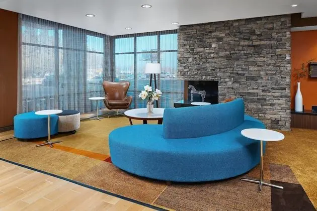 Fairfield Inn&Suite by Marriott Fresno Yosemite Intl Airport - Lobi