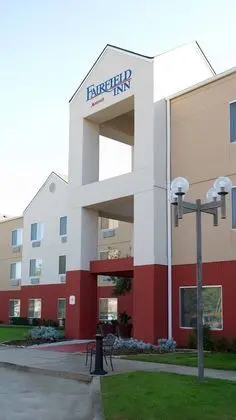 Fairfield Inn & Suites Arlington Near Six Flags