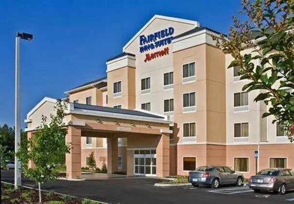 Fairfield Inn & Suites Athens - Genel