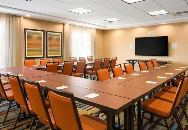 Fairfield Inn & Suites Athens - Genel