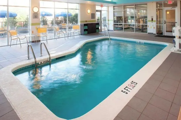 Fairfield Inn & Suites Atlanta Gwinnett Place - Havuz