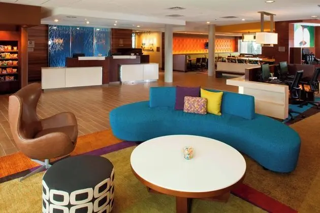 Fairfield Inn & Suites Atlanta Gwinnett Place - Lobi