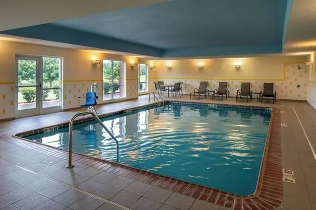Fairfield Inn & Suites Atmore - Havuz