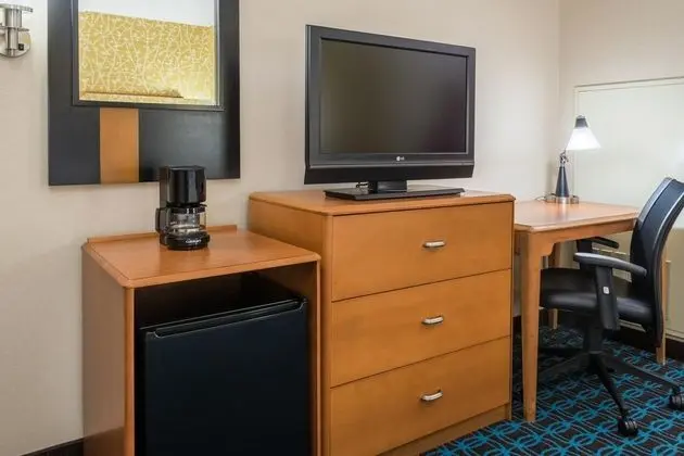 Fairfield Inn & Suites Buffalo Airport