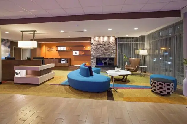 Fairfield Inn & Suites Burlington