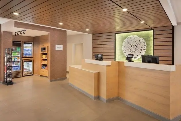 Fairfield Inn & Suites by Marriott Fresno North/Shaw Avenue - Lobi