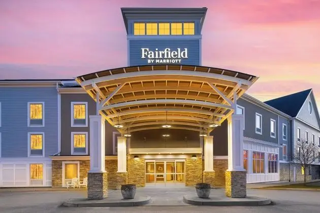 Fairfield Inn & Suites Cape Cod Hyannis - Dış Mekan