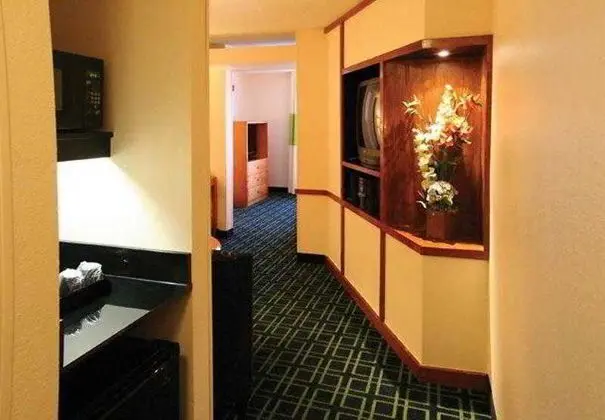 Fairfield Inn & Suites Charleston North/Univ. Area - Genel