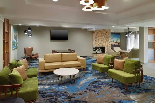 Fairfield Inn & Suites Charleston North/Univ. Area - Lobi