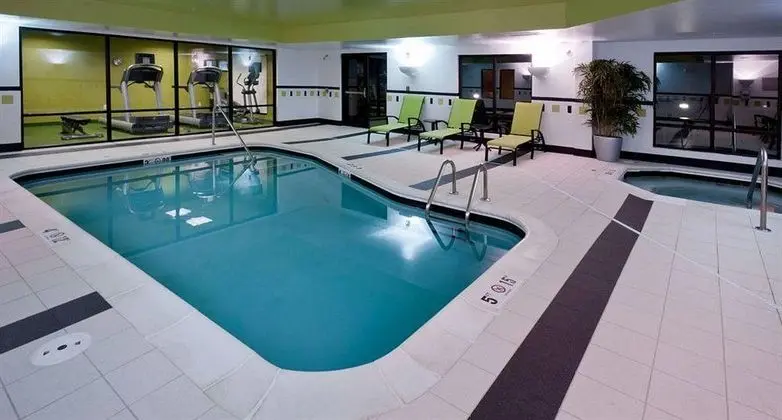 Fairfield Inn & Suites Charlotte Matthews