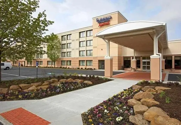 Fairfield Inn & Suites Cleveland Beachwood