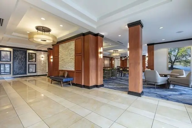 Fairfield Inn & Suites Columbus - Lobi