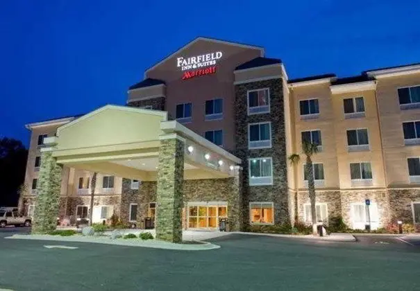 Fairfield Inn & Suites Commerce
