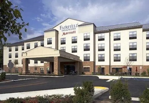 Fairfield Inn & Suites Cumberland
