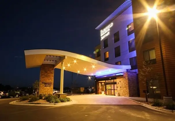 Fairfield Inn and Suites Denver Northeast Brighton - Dış Mekan
