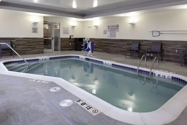 Fairfield Inn & Suites Fort Collins South - Havuz