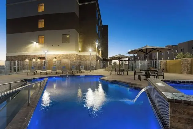 Fairfield Inn & Suites Fort Stockton - Havuz