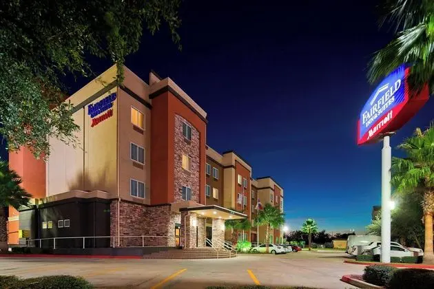 Fairfield Inn & Suites Houston Hobby Airport - Dış Mekan