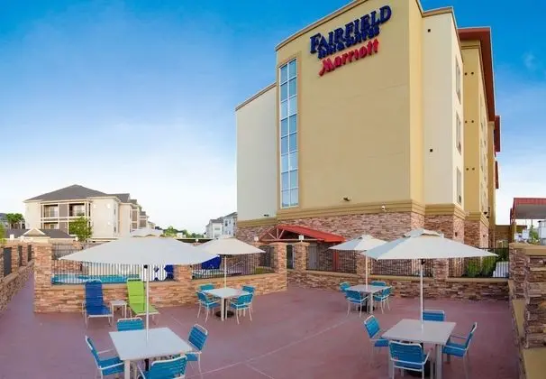 Fairfield Inn & Suites Houston-North Spring - Havuz