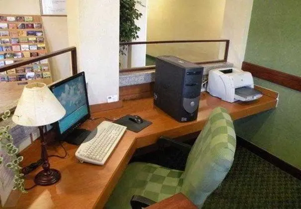 Fairfield Inn & Suites Indianapolis East - Genel