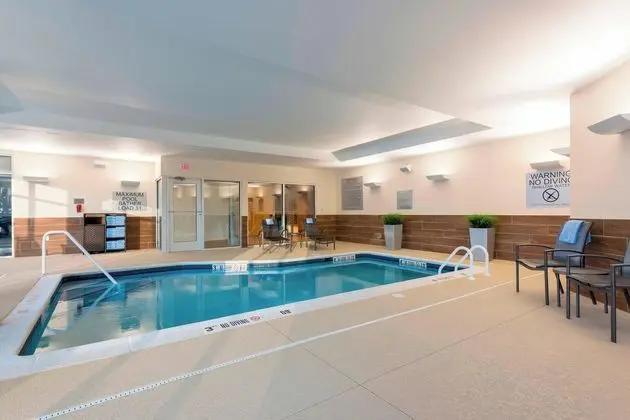Fairfield Inn & Suites Indianapolis Fishers - Havuz