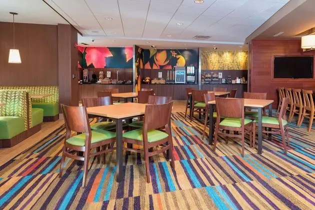Fairfield Inn & Suites Indianapolis Fishers - Lobi