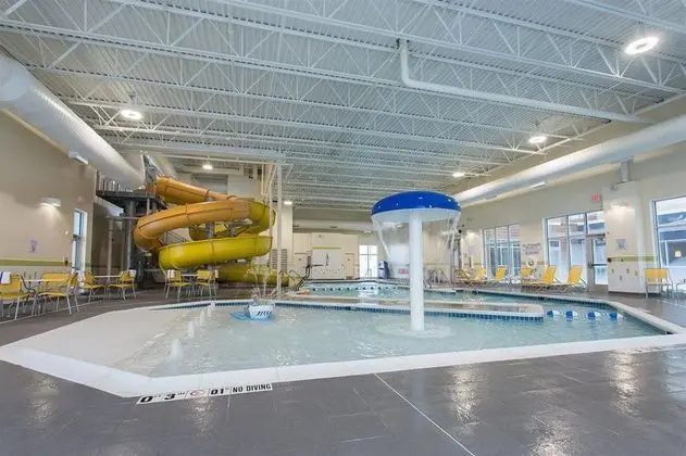 Fairfield Inn & Suites Jamestown