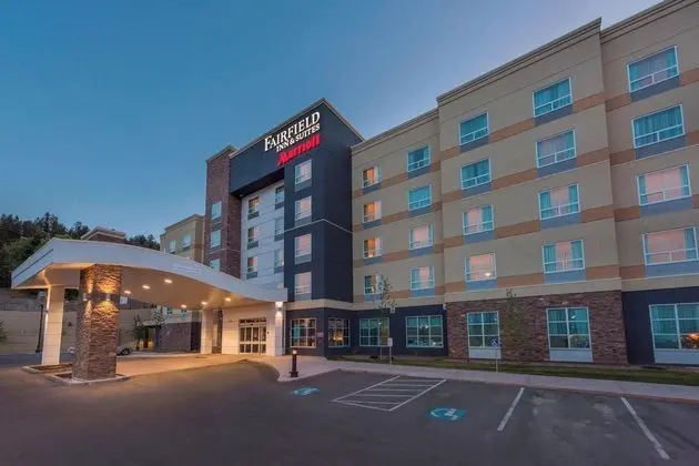Fairfield Inn & Suites Kamloops - Dış Mekan