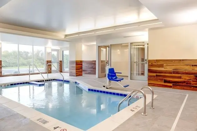 Fairfield Inn & Suites Kenosha Pleasant Prairie - Havuz