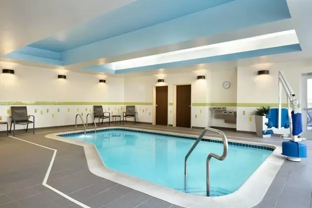 Fairfield Inn & Suites Lancaster East at The Outlets - Havuz