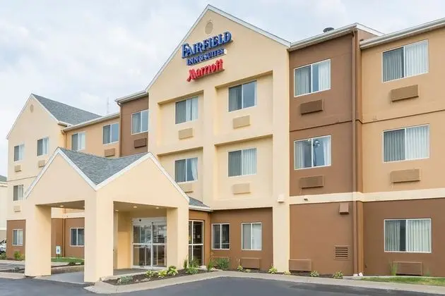 Fairfield Inn & Suites Lincoln - 1