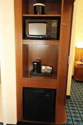 Fairfield Inn & Suites London